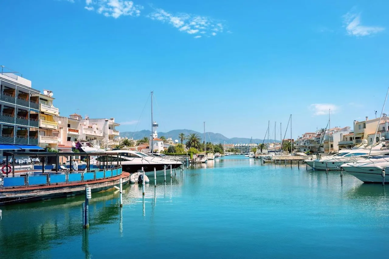 Welcs Apartamento 010 Emp Con Vistas Al Puerto Empuriabrava 0*,  Španělsko